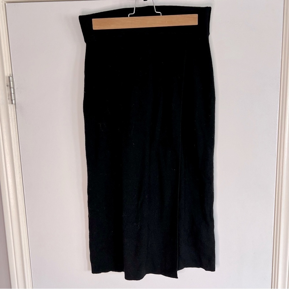 Club Monaco | Wool Blend Black Midi Skirt Size Medium